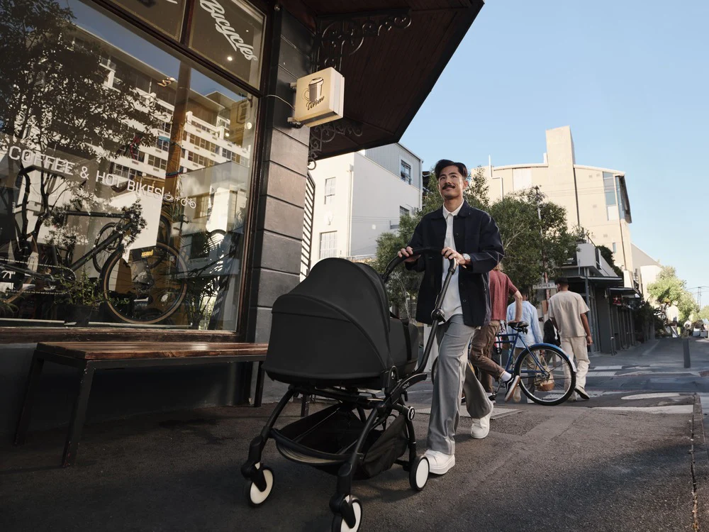 Stokke® YOYO³ Stroller - Compact Stroller Newborn Shell to Toddler Black/Black - Image 11